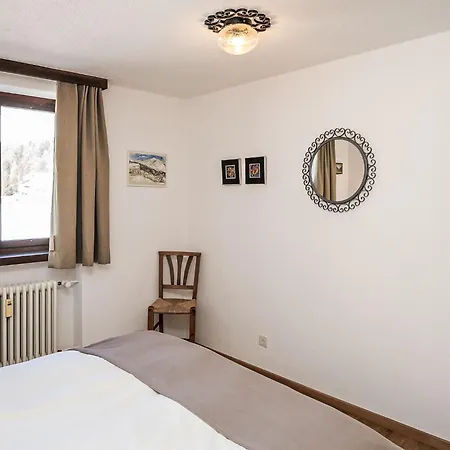 Chesa Linaria By Interhome Apartman