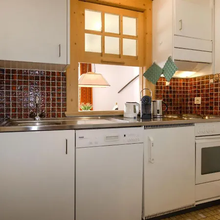 Appartement Chesa Linaria By Interhome Surlej