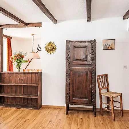 Chesa Linaria By Interhome