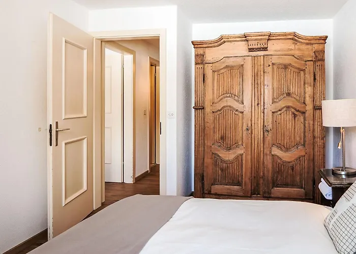 Apartamento Chesa Linaria By Interhome