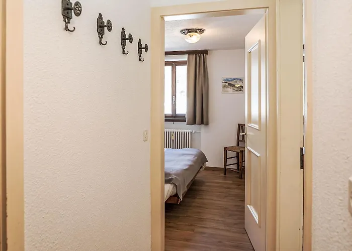 Apartamento Chesa Linaria By Interhome *